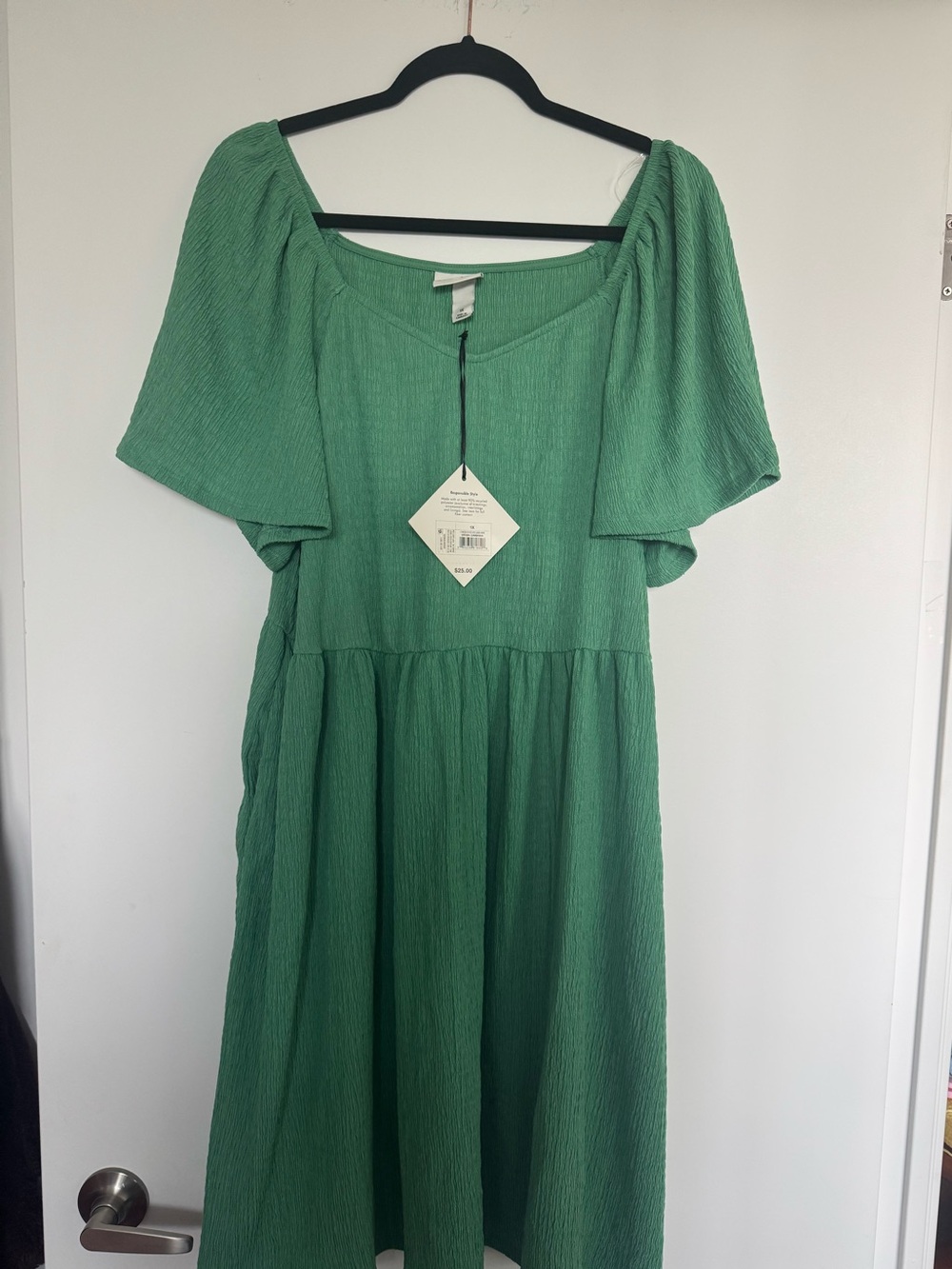 Ava & Viv Emerald Green Square Neck Midi Dress with Flutter Sleeves